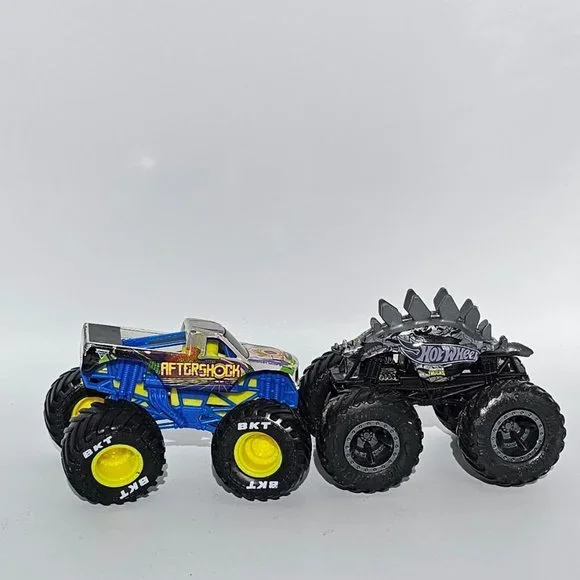 Lot of  Preowned  MONSTER TRUCKS. Backwards ROB, AfterShock, Bigfoot, Sunuva Dig - Picture 7 of 12
